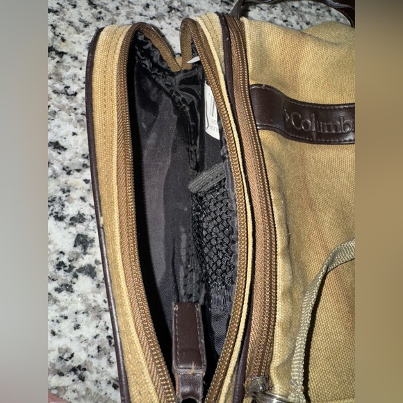 Columbia canvas leather neutral small Sage Travel Bag zip up multi-compartment - Picture 3 of 9